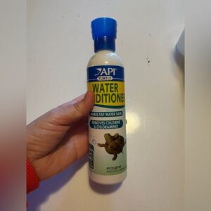 API TURTLE WATER CONDITIONER 8oz New